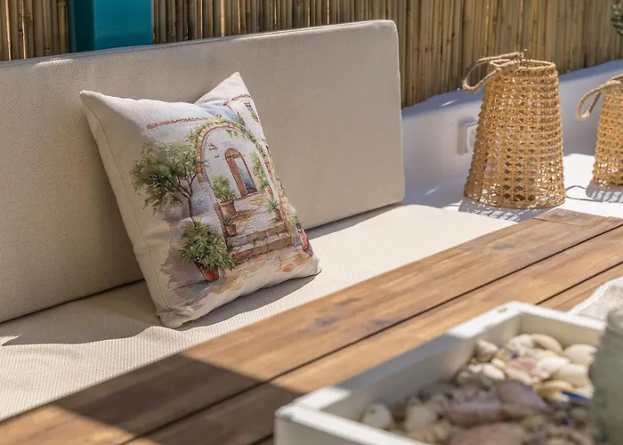 Irida Luxury Adamantas (Milos)