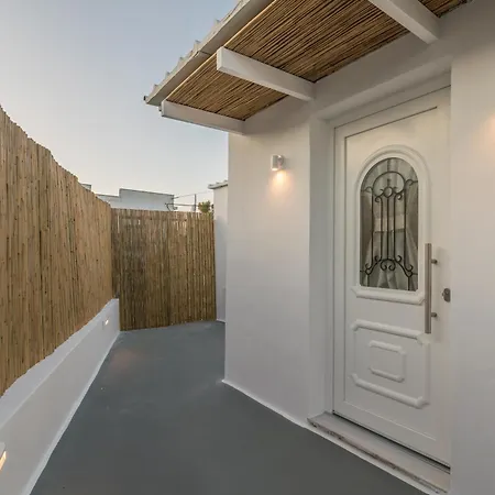 Irida Luxury Adamantas (Milos)