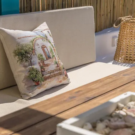 Irida Luxury Adamantas (Milos)